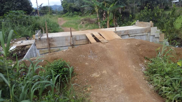 Construction incomplete d'un dalot sur la route Mouanda-Mayemi